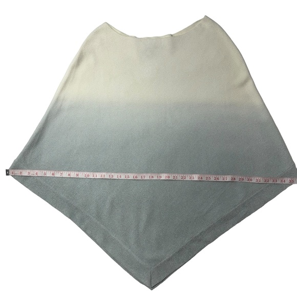 Barefoot Dreams Cozychic Ultra Lite Ocean Breeze Poncho Ombre Waterfall One Size - Picture 14 of 16